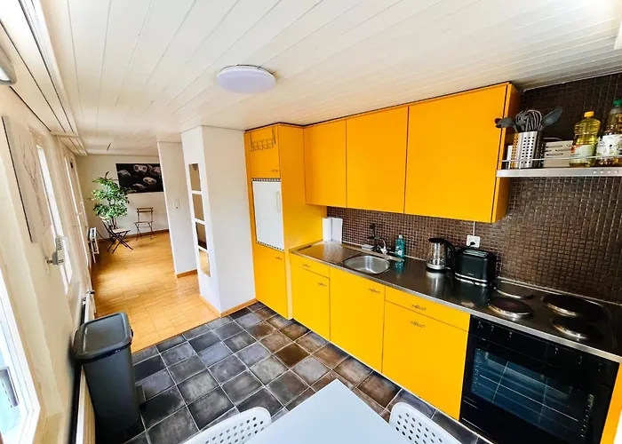 Newly Furnished Beautiful Old Building In The Center With Apple Tv O1 *